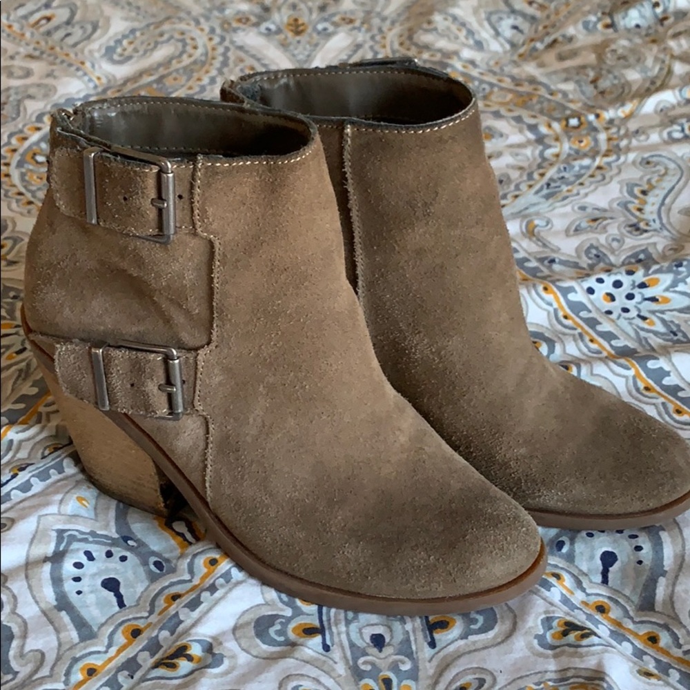 Lucky Brand Emerlee Suede Booties